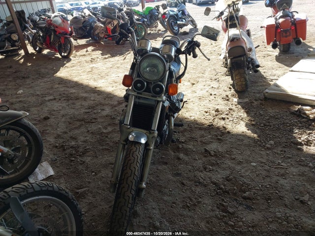 46347435 :رقم المزاد ، JH2RC1100DM008740 vin ، 1983 Honda Cx650 C مزاد بيع