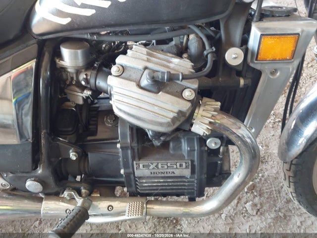 46347435 :رقم المزاد ، JH2RC1100DM008740 vin ، 1983 Honda Cx650 C مزاد بيع