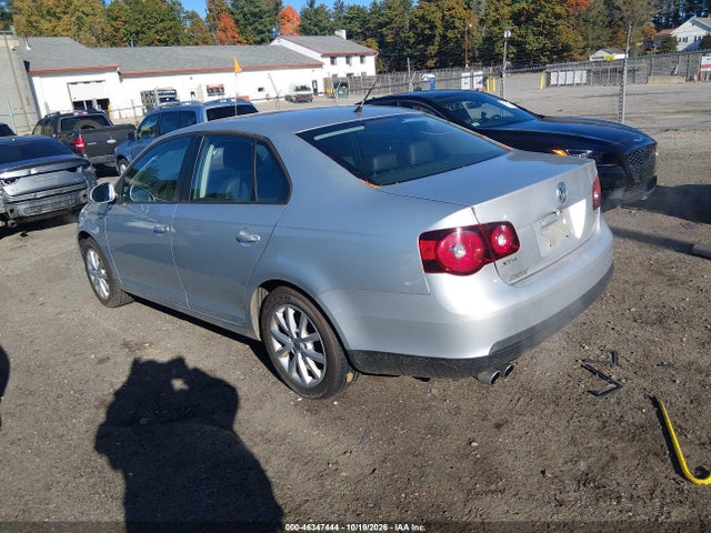 2010 Volkswagen Jetta Limited Edition მანქანა იყიდება აუქციონზე, vin: 3VWAZ7AJ9AM076550, აუქციონის ნომერი: 46347444