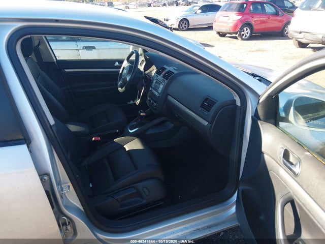 2010 Volkswagen Jetta Limited Edition მანქანა იყიდება აუქციონზე, vin: 3VWAZ7AJ9AM076550, აუქციონის ნომერი: 46347444