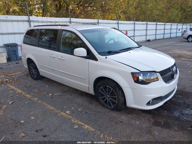 Продажа на аукционе авто 2017 Dodge Grand Caravan Gt, vin: 2C4RDGEG5HR596704, номер лота: 46347493