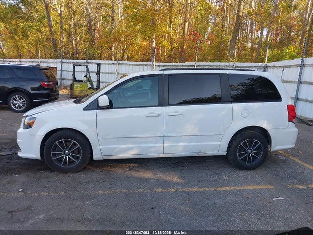 2017 Dodge Grand Caravan Gt მანქანა იყიდება აუქციონზე, vin: 2C4RDGEG5HR596704, აუქციონის ნომერი: 46347493