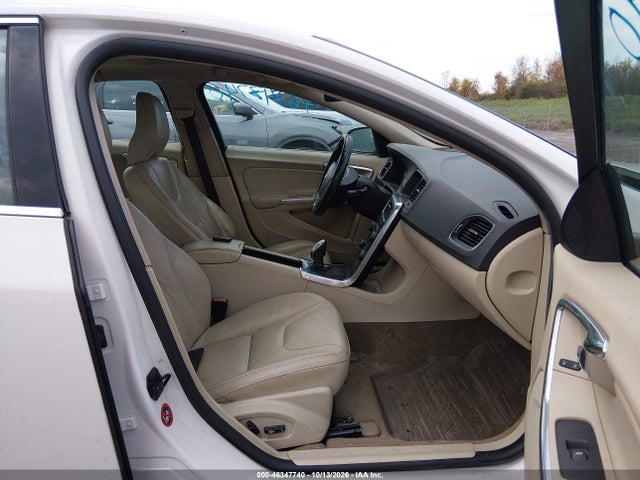 Aukcja sprzedaży 2013 Volvo S60 T5/t5 Platinum/t5 Premier/t5 Premier Plus, vin: YV1612FH2D2183731, numer aukcji: 46347740