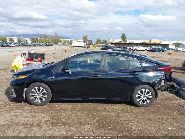 Продаж на аукціоні авто 2021 Toyota Prius Prime Xle, vin: JTDKAMFP3M3173467, номер лоту: 46347883