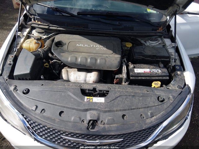 2015 Chrysler 200 Limited მანქანა იყიდება აუქციონზე, vin: 1C3CCCAB3FN714842, აუქციონის ნომერი: 46348051