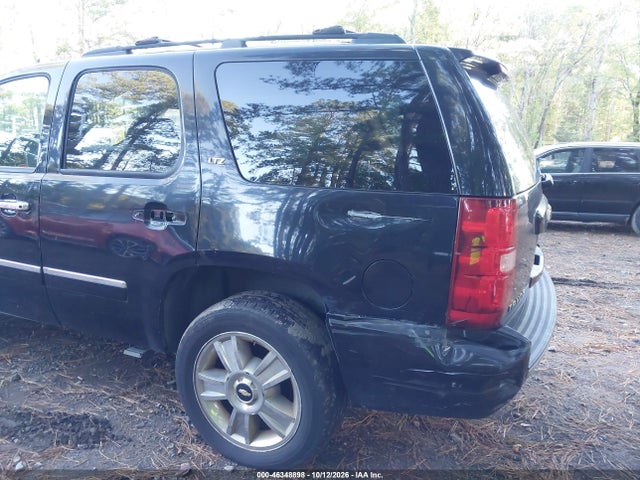 46348898 :رقم المزاد ، 1GNUKCE01AR108122 vin ، 2010 Chevrolet Tahoe Ltz مزاد بيع