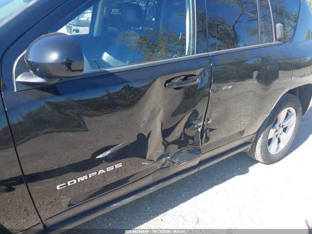 46348949 :رقم المزاد ، 1C4NJDEB4FD216293 vin ، 2015 Jeep Compass Latitude مزاد بيع