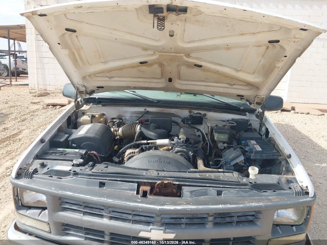 46349160 :رقم المزاد ، 1GBGC34R1WF028545 vin ، 1998 Chevrolet C3500 Chassis مزاد بيع