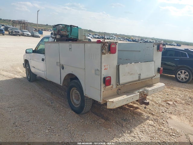 46349160 :رقم المزاد ، 1GBGC34R1WF028545 vin ، 1998 Chevrolet C3500 Chassis مزاد بيع