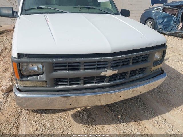 46349160 :رقم المزاد ، 1GBGC34R1WF028545 vin ، 1998 Chevrolet C3500 Chassis مزاد بيع