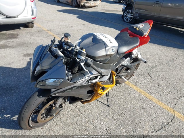 Yamaha Yzfr6 C 2016 JYARJ16Y8GA010105 Image 2