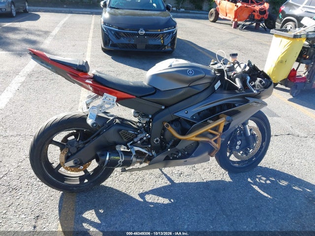 Yamaha Yzfr6 C 2016 JYARJ16Y8GA010105 Image 12