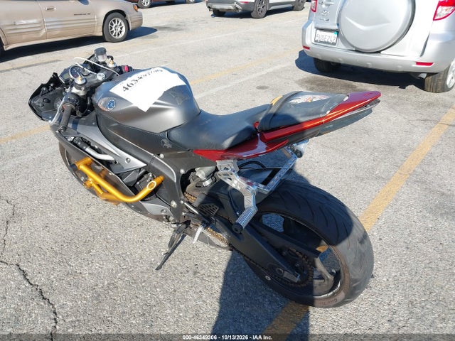 Yamaha Yzfr6 C 2016 JYARJ16Y8GA010105 Image 3