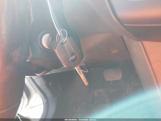 1FADP3F29FL209998 Ford FOCUS SE