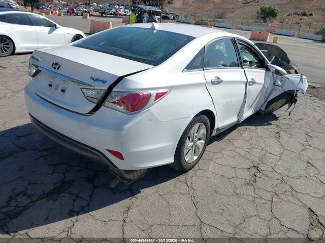 Hyundai SONATA HYBRID 2015 KMHEC4A40FA138870 Image 4