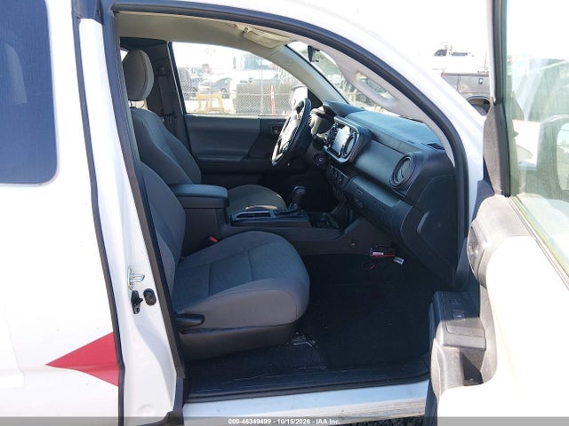 46349499 :رقم المزاد ، 3TYRX5GN6NT057880 vin ، 2022 Toyota Tacoma Sr مزاد بيع