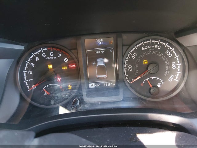 46349499 :رقم المزاد ، 3TYRX5GN6NT057880 vin ، 2022 Toyota Tacoma Sr مزاد بيع