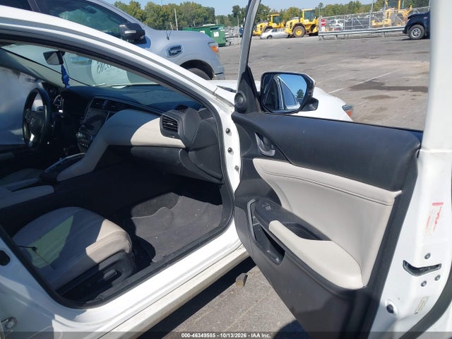 2019 Honda Insight Touring მანქანა იყიდება აუქციონზე, vin: 19XZE4F94KE003550, აუქციონის ნომერი: 46349585