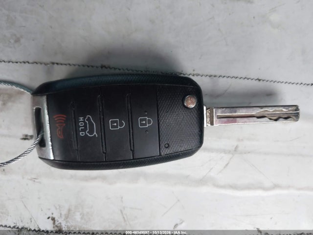 KIA Soul 2016 KNDJN2A25G7264141 Image 11
