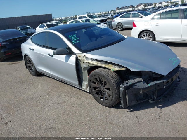 Продаж на аукціоні авто 2019 Tesla Model S 100d/75d/long Range/standard Range, vin: 5YJSA1E24KF304099, номер лоту: 46349933