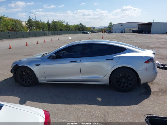 46349933 :رقم المزاد ، 5YJSA1E24KF304099 vin ، 2019 Tesla Model S 100d/75d/long Range/standard Range مزاد بيع