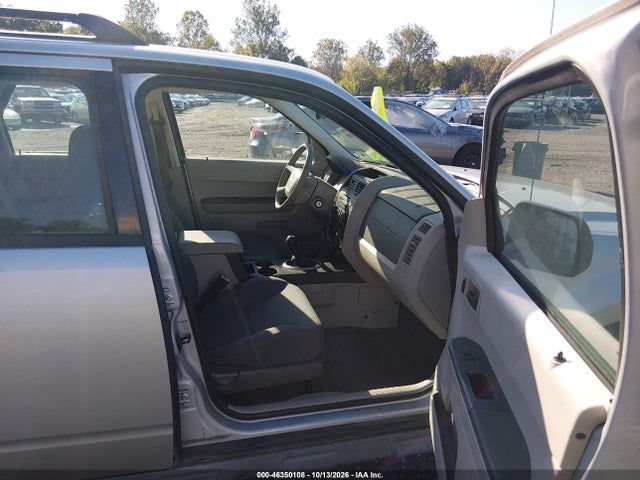 46350108 :رقم المزاد ، 1FMCU02Z28KA91247 vin ، 2008 Ford Escape Xls/xls Manual مزاد بيع