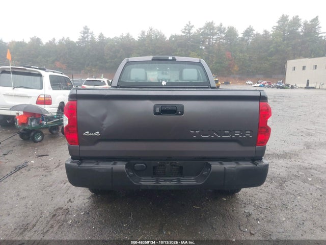 5TFUM5F11FX059559 Toyota Tundra Sr 4.6l V8