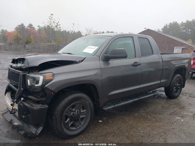 5TFUM5F11FX059559 Toyota Tundra Sr 4.6l V8