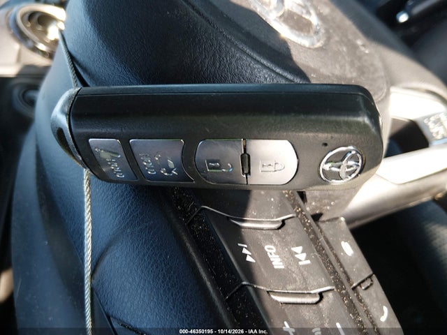 46350195 :رقم المزاد ، 3MYDLBYV4KY521768 vin ، 2019 Toyota Yaris Le مزاد بيع