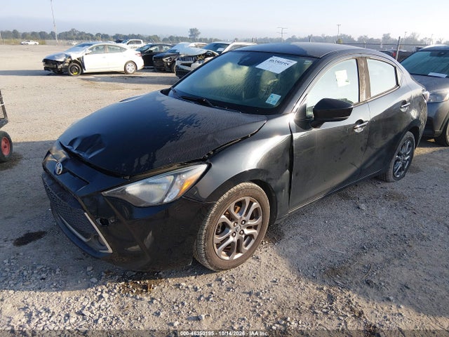 46350195 :رقم المزاد ، 3MYDLBYV4KY521768 vin ، 2019 Toyota Yaris Le مزاد بيع