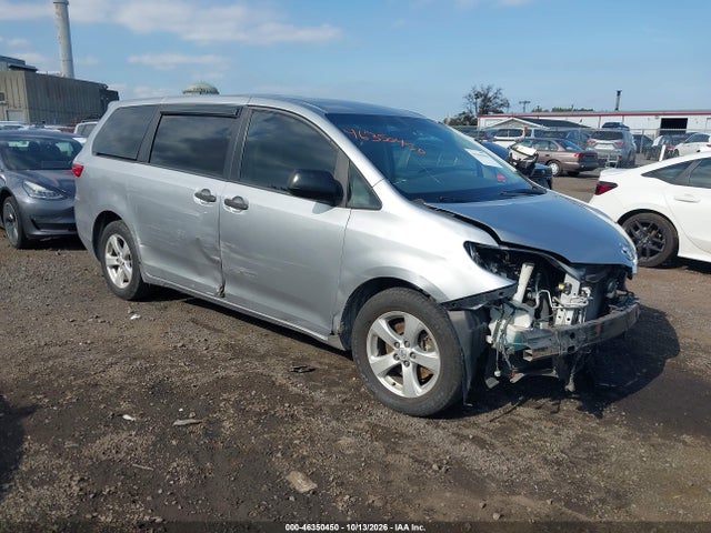 2017 Toyota Sienna L 7 Passenger მანქანა იყიდება აუქციონზე, vin: 5TDZZ3DC2HS843788, აუქციონის ნომერი: 46350450