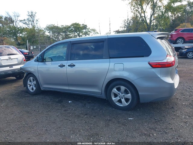2017 Toyota Sienna L 7 Passenger მანქანა იყიდება აუქციონზე, vin: 5TDZZ3DC2HS843788, აუქციონის ნომერი: 46350450