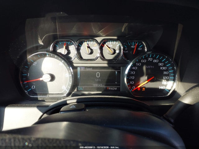 2015 Chevrolet Suburban 1500 Ltz მანქანა იყიდება აუქციონზე, vin: 1GNSKKKC3FR553713, აუქციონის ნომერი: 46350613