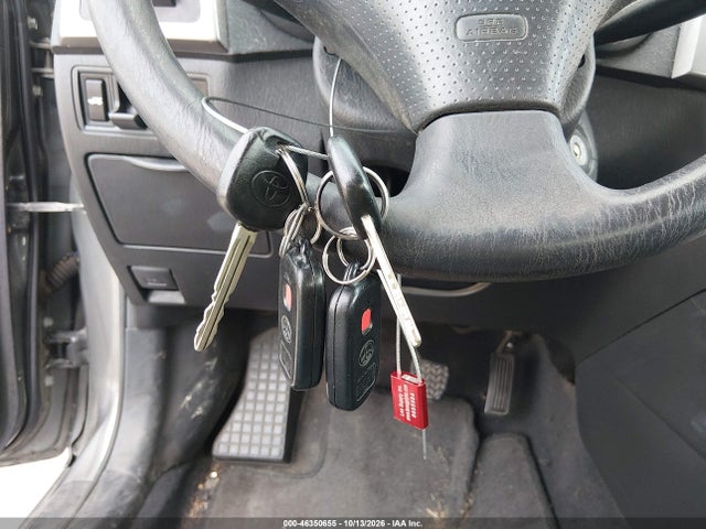 46350655 :رقم المزاد ، 2T1KR32E45C358675 vin ، 2005 Toyota Matrix مزاد بيع