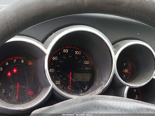 46350655 :رقم المزاد ، 2T1KR32E45C358675 vin ، 2005 Toyota Matrix مزاد بيع