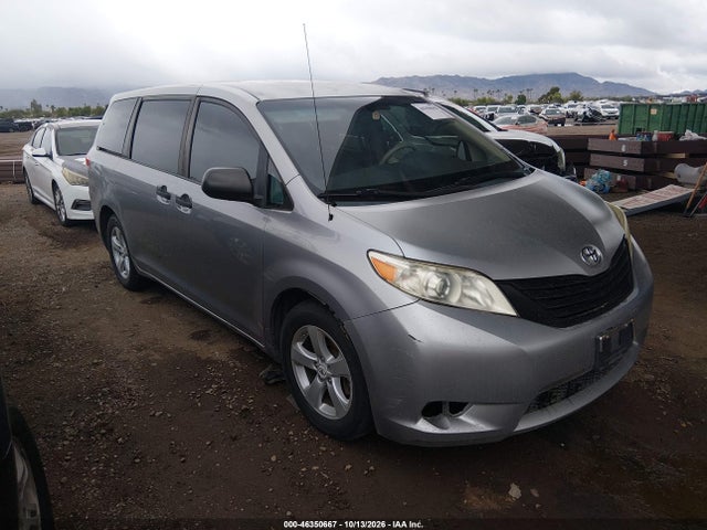 46350667 :رقم المزاد ، 5TDZK3DC5BS030487 vin ، 2011 Toyota Sienna Base V6 مزاد بيع
