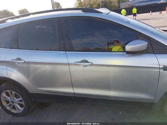 46350760 :رقم المزاد ، 1FMCU9HD7JUD17180 vin ، 2018 Ford Escape Sel مزاد بيع