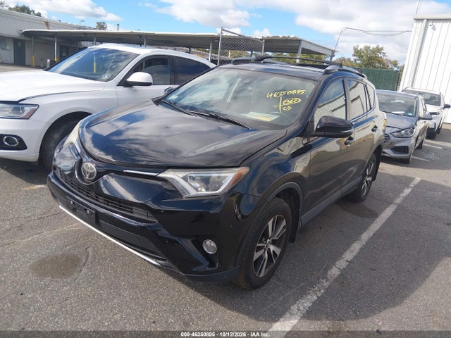 46350895 :رقم المزاد ، 2T3RFREV9JW834196 vin ، 2018 Toyota Rav4 Xle مزاد بيع