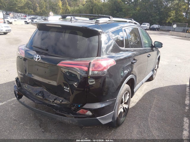 46350895 :رقم المزاد ، 2T3RFREV9JW834196 vin ، 2018 Toyota Rav4 Xle مزاد بيع