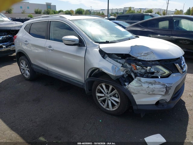 46350953 :رقم المزاد ، JN1BJ1CP7HW010458 vin ، 2017 Nissan Rogue Sport Sv مزاد بيع