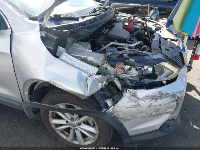 46350953 :رقم المزاد ، JN1BJ1CP7HW010458 vin ، 2017 Nissan Rogue Sport Sv مزاد بيع