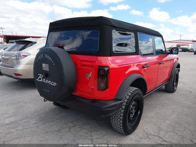 1FMEE5BP8NLA86609 Ford Bronco Black Diamond