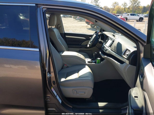Aukcja sprzedaży 2019 Toyota Highlander Xle, vin: 5TDJZRFH8KS998281, numer aukcji: 46351080