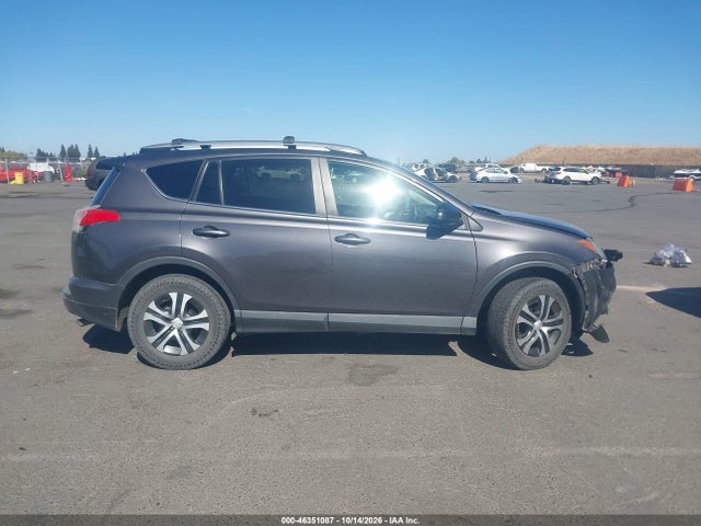 Toyota RAV4 LE 2017 2T3BFREV2HW598549 Image 14