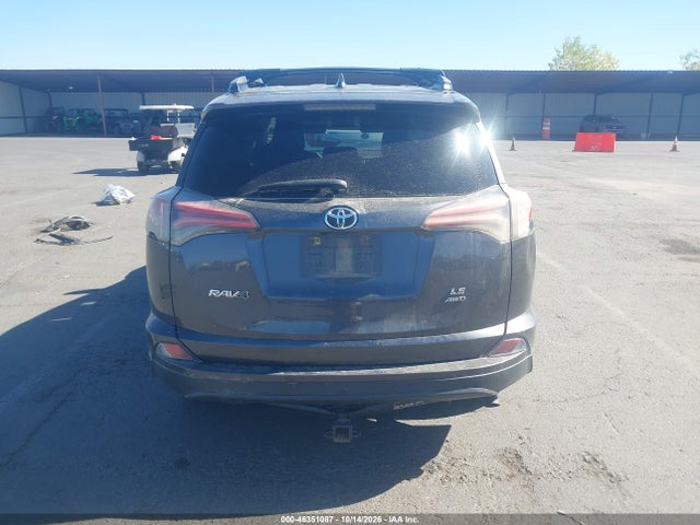 Toyota RAV4 LE 2017 2T3BFREV2HW598549 Image 17