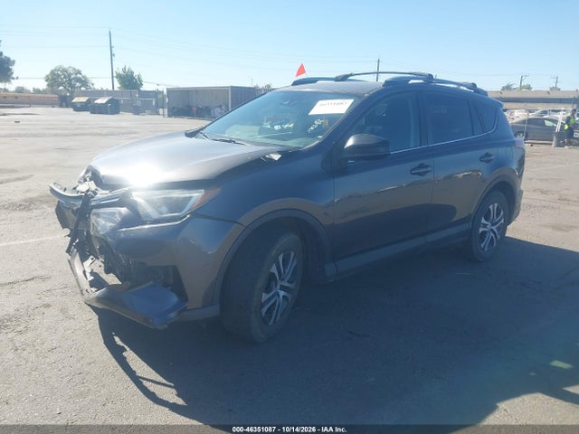 Toyota RAV4 LE 2017 2T3BFREV2HW598549 Image 2