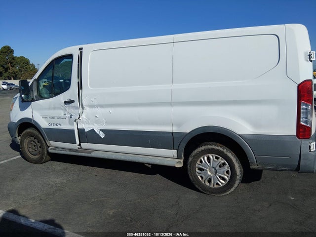 2015 Ford Transit-250 მანქანა იყიდება აუქციონზე, vin: 1FTNR1ZM2FKA34462, აუქციონის ნომერი: 46351092