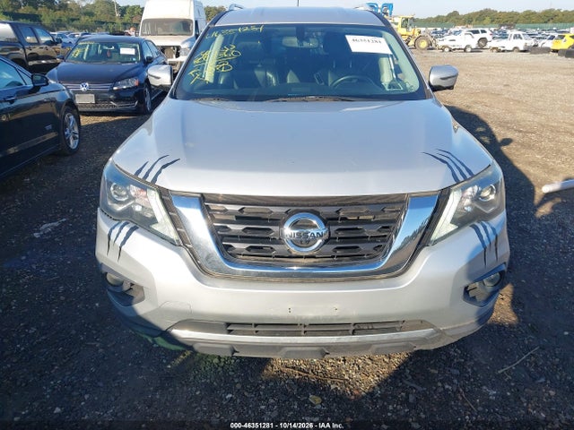 46351281 :رقم المزاد ، 5N1DR2MMXHC696694 vin ، 2017 Nissan Pathfinder Sl مزاد بيع