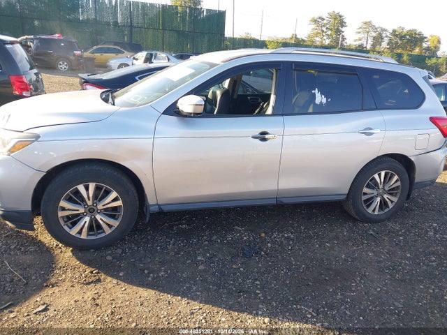 46351281 :رقم المزاد ، 5N1DR2MMXHC696694 vin ، 2017 Nissan Pathfinder Sl مزاد بيع