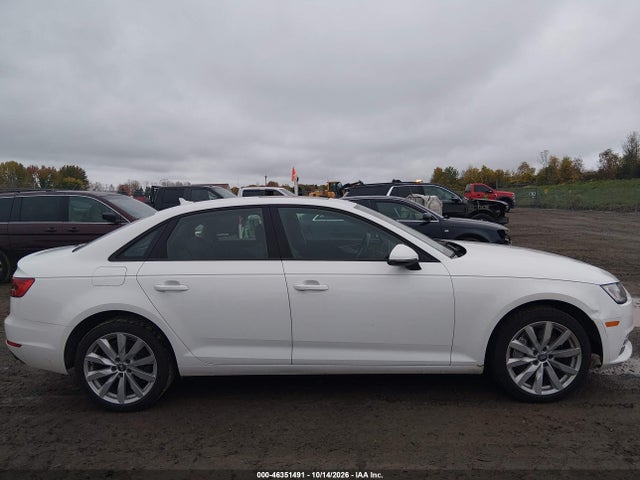 Продаж на аукціоні авто 2017 Audi A4 2.0t Premium, vin: WAUANAF4XHN009290, номер лоту: 46351491